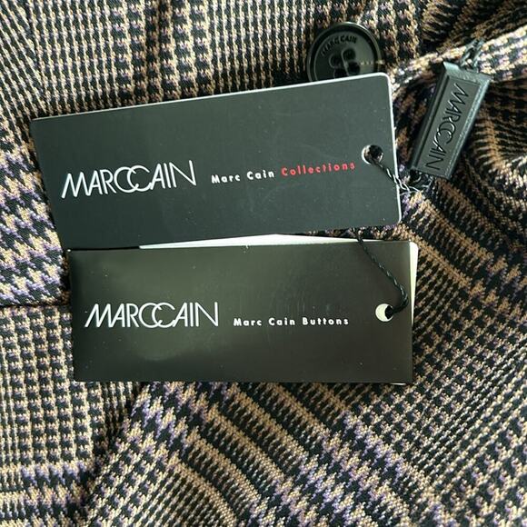 Marc Cain women’s Blazers 740 size N4
Size 4NWT - Picture 6 of 7